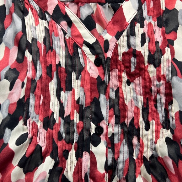 Dana Buchman V Neck Pin Tuck Button Down Blouse size XL ptp 24 - Picture 5 of 8